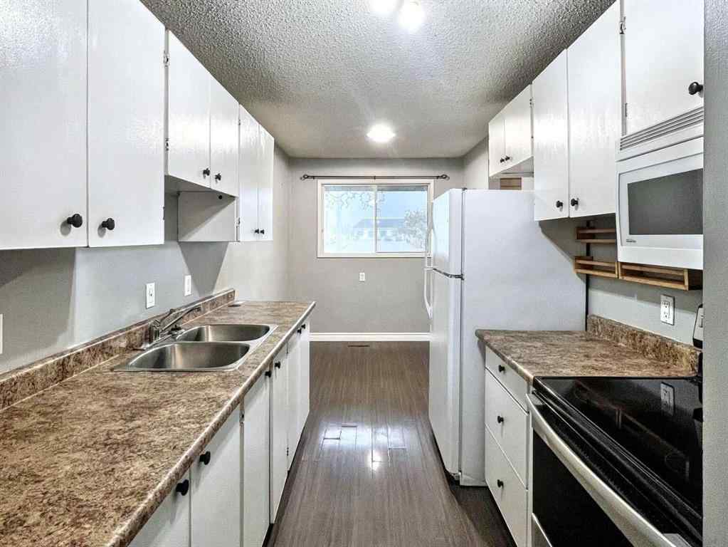 MLS® A2243686 - 141 Sirius Avenue  in Thickwood Fort McMurray, Residential