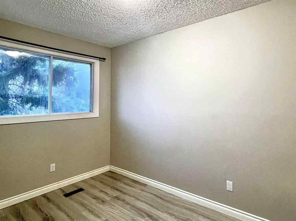 MLS® A2243686 - 141 Sirius Avenue  in Thickwood Fort McMurray, Residential