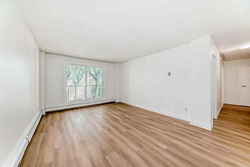 MLS® A2243697 - Unit #313 3420 50 Street NW in Varsity Calgary, Residential