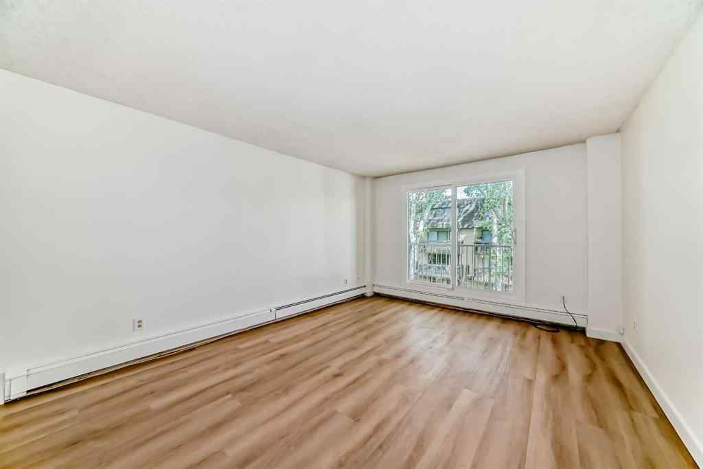MLS® A2243697 - Unit #313 3420 50 Street NW in Varsity Calgary, Residential