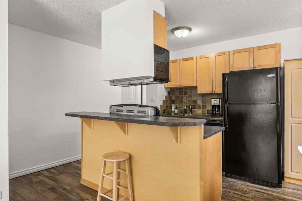 MLS® A2243720 - Unit #202 1312 13 Avenue SW in Beltline Calgary, Residential