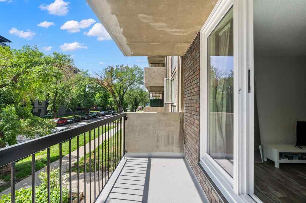 MLS® A2243720 - Unit #202 1312 13 Avenue SW in Beltline Calgary, Residential