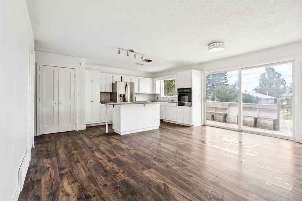 MLS® A2243722 - 422 7 Street  in NONE Beiseker, Residential