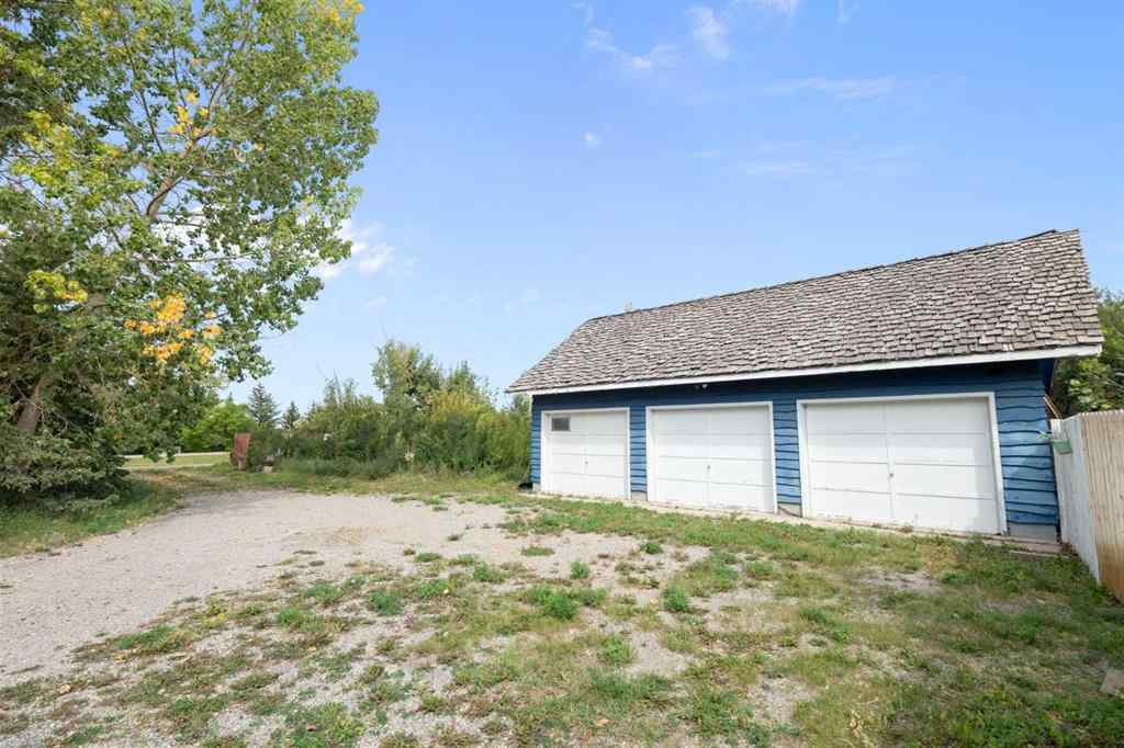 MLS® A2243740 - 204 High Point Estates  in High Point Estates Rural Rocky View County, Residential