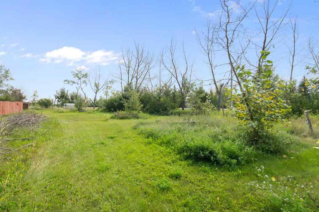 MLS® A2243740 - 204 High Point Estates  in High Point Estates Rural Rocky View County, Residential