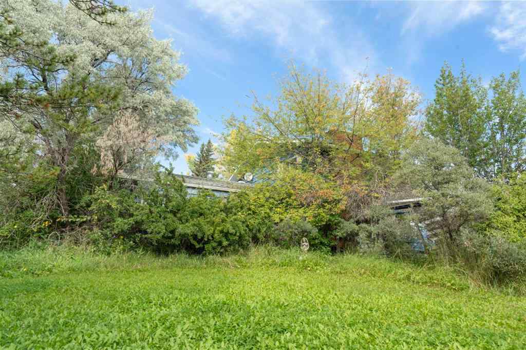 MLS® A2243740 - 204 High Point Estates  in High Point Estates Rural Rocky View County, Residential