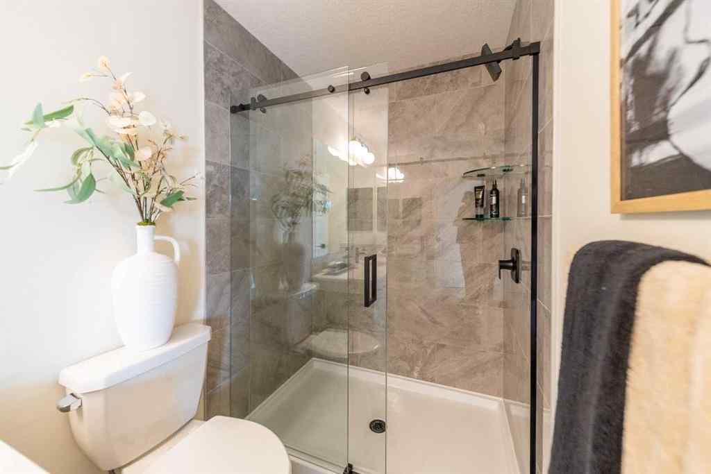MLS® A2243764 - 431 Chelsea Port Crossing  in Chelsea_CH Chestermere, Residential