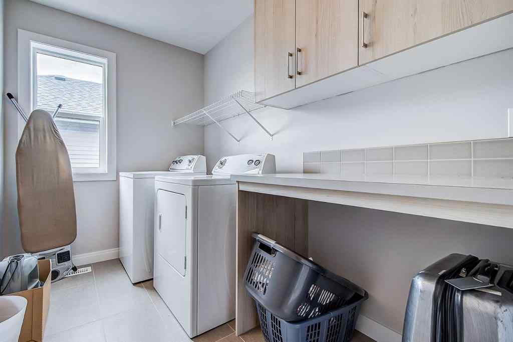MLS® A2243768 - 11 Drake Landing Street  in Drake Landing Okotoks, Residential