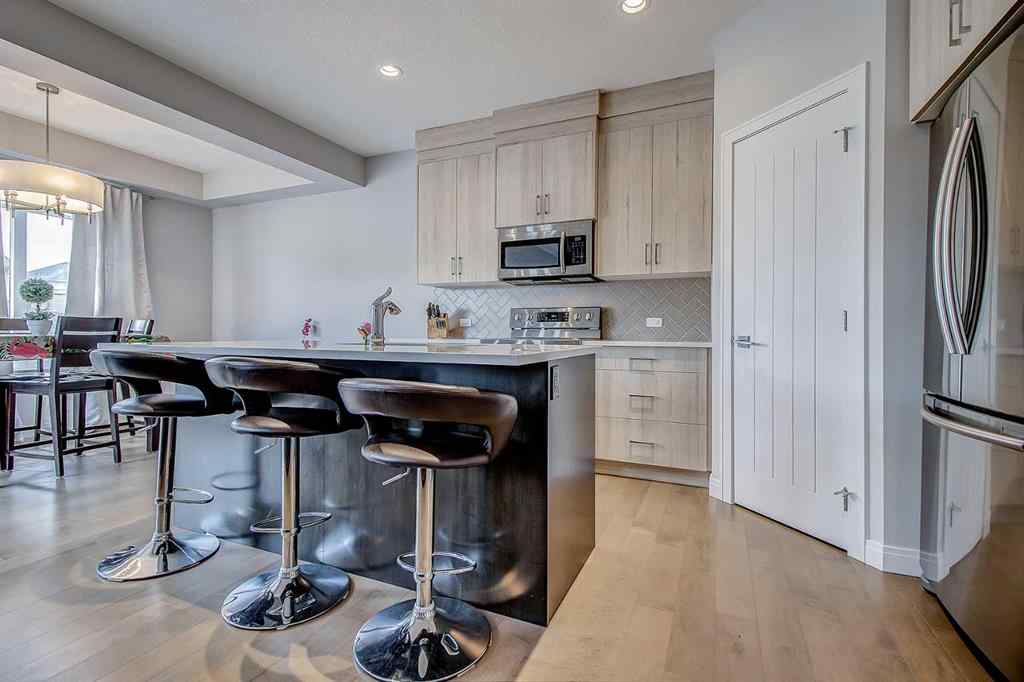 MLS® A2243768 - 11 Drake Landing Street  in Drake Landing Okotoks, Residential