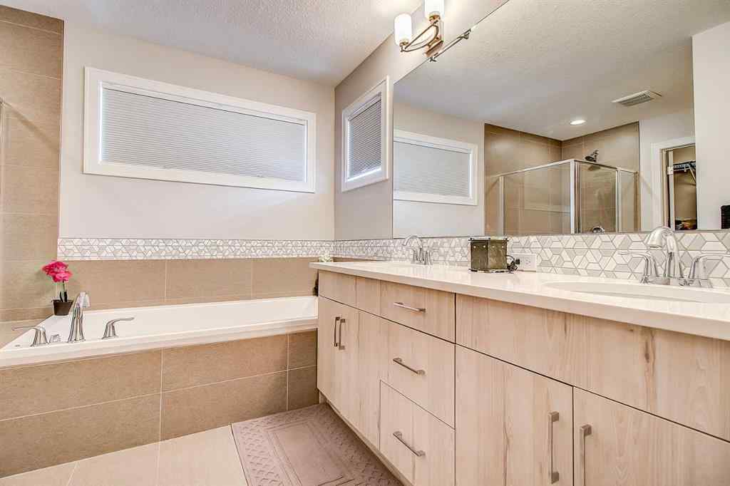 MLS® A2243768 - 11 Drake Landing Street  in Drake Landing Okotoks, Residential