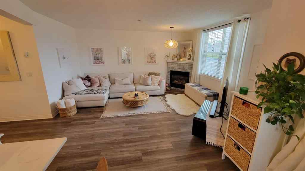 MLS® A2243773 - Unit #7 2212 34 Avenue SW in South Calgary Calgary, Residential