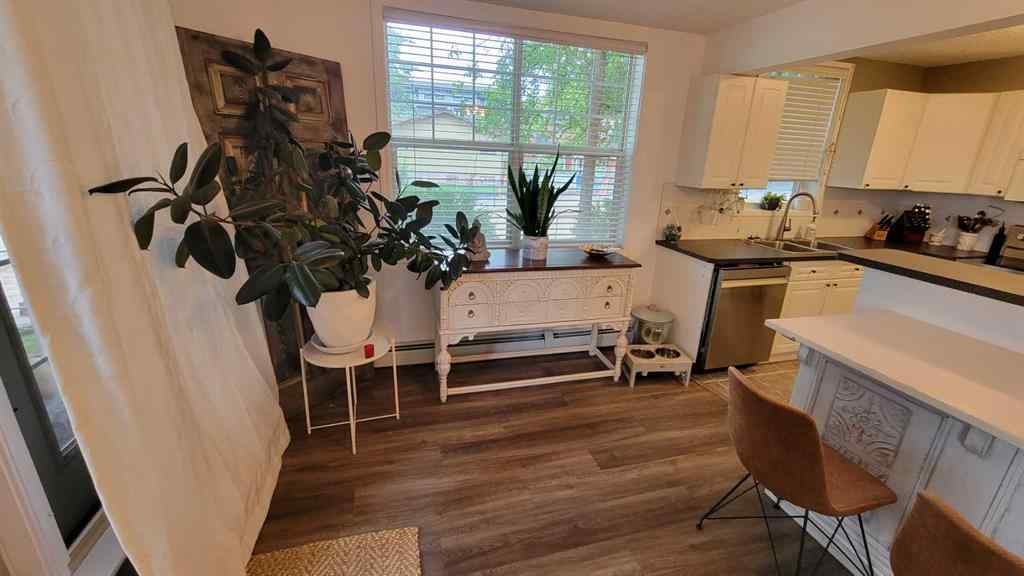 MLS® A2243773 - Unit #7 2212 34 Avenue SW in South Calgary Calgary, Residential