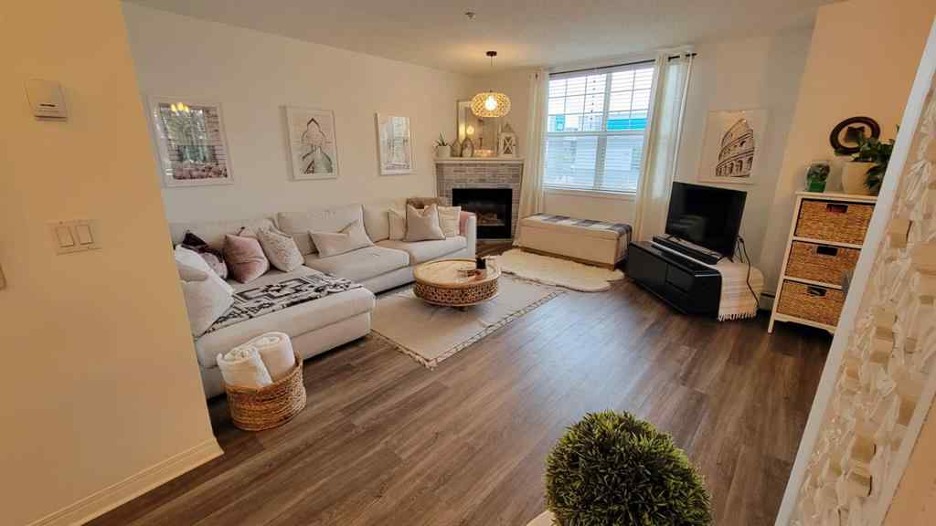 MLS® A2243773 - Unit #7 2212 34 Avenue SW in South Calgary Calgary, Residential