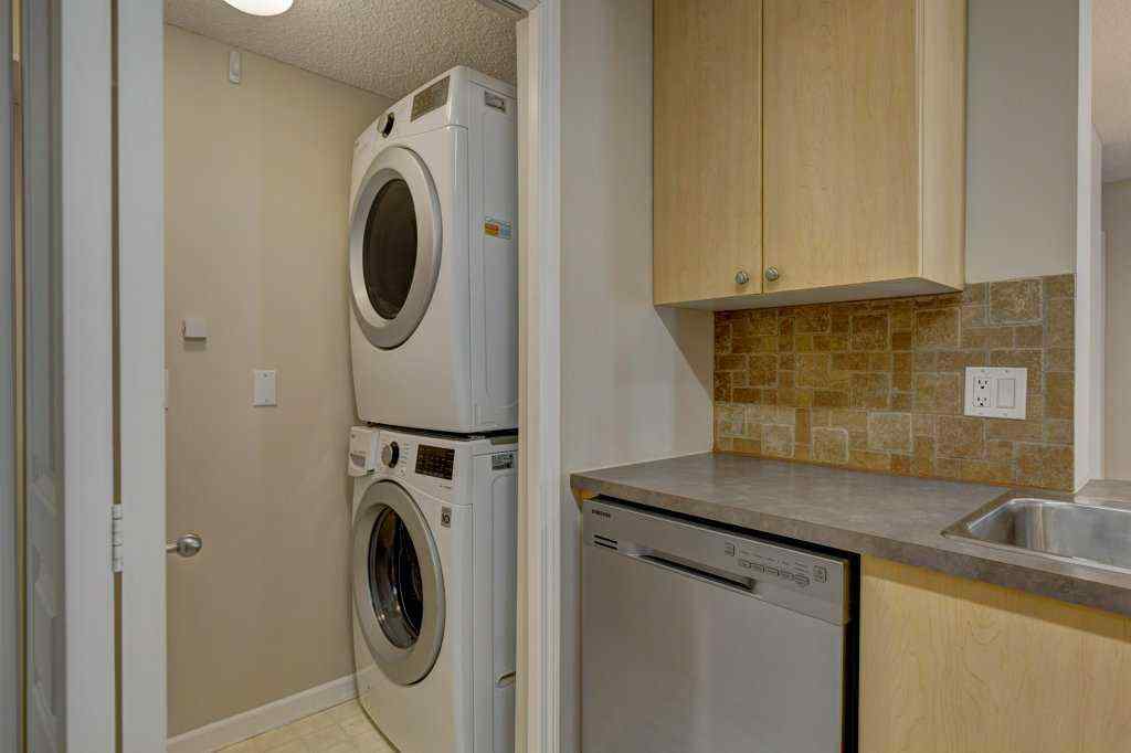 MLS® A2243776 - Unit #233 30 Richard Court SW in Lincoln Park Calgary, Residential