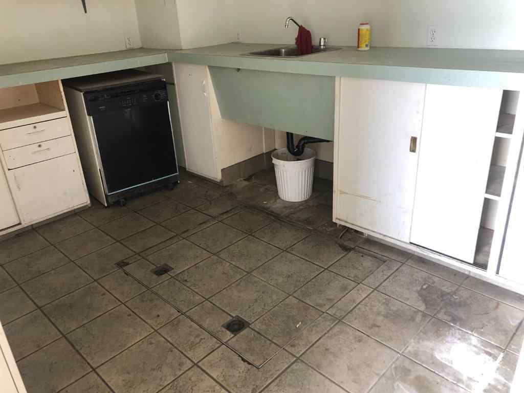 MLS® A2243777 - 602 13 Street SE in River Flats Medicine Hat, Commercial
