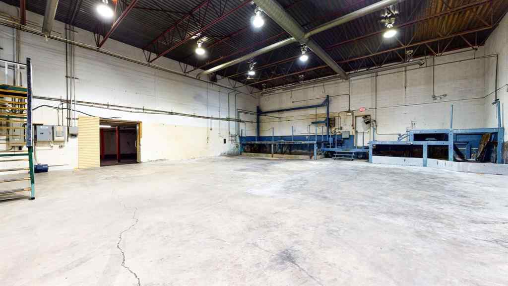 MLS® A2243777 - 602 13 Street SE in River Flats Medicine Hat, Commercial