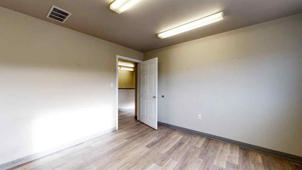 MLS® A2243777 - 602 13 Street SE in River Flats Medicine Hat, Commercial