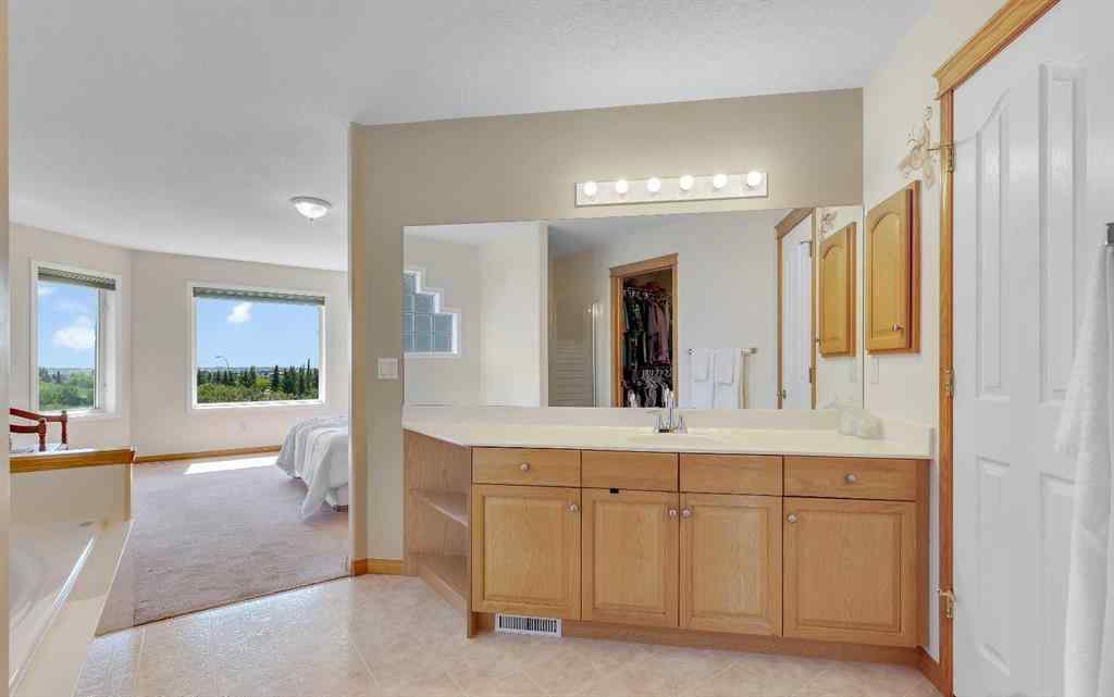 MLS® A2243781 - 9 Panorama Hills Manor NW in Panorama Hills Calgary, Residential