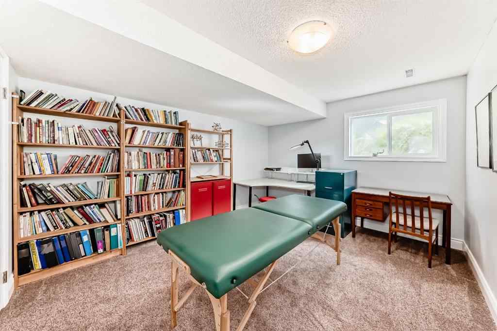 MLS® A2243783 - 8 West Park Place  in West Valley Cochrane, Residential