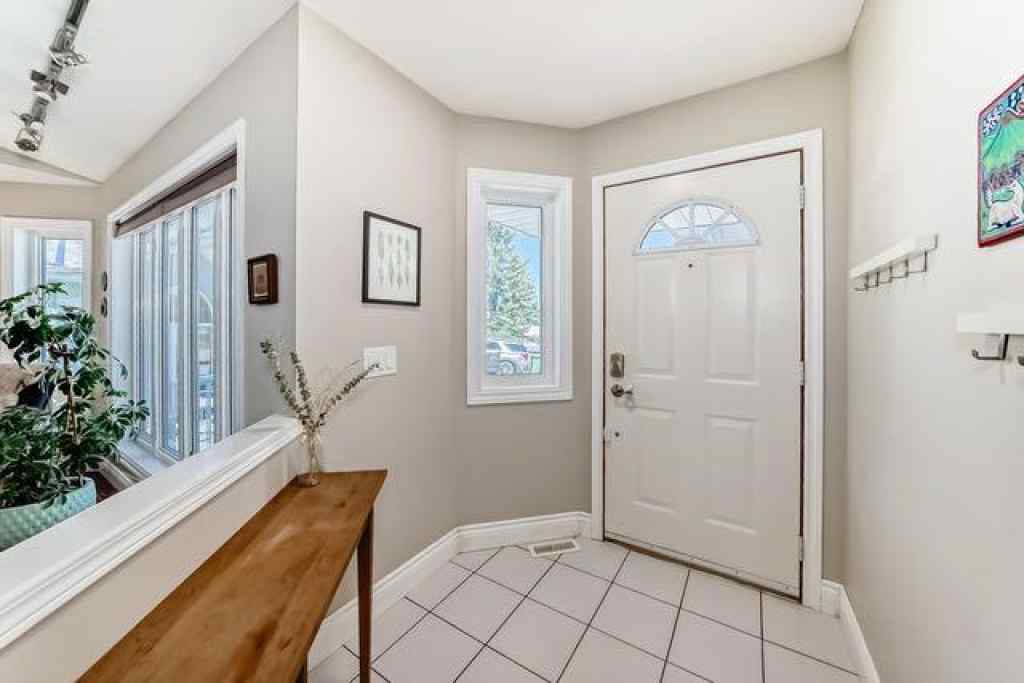 MLS® A2243783 - 8 West Park Place  in West Valley Cochrane, Residential