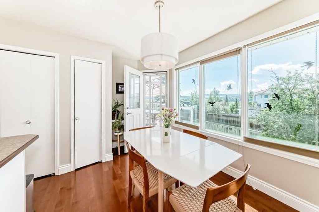 MLS® A2243783 - 8 West Park Place  in West Valley Cochrane, Residential