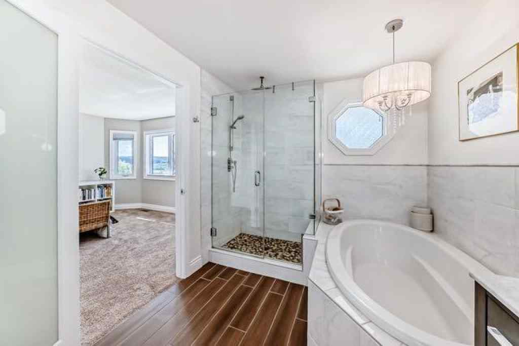 MLS® A2243783 - 8 West Park Place  in West Valley Cochrane, Residential