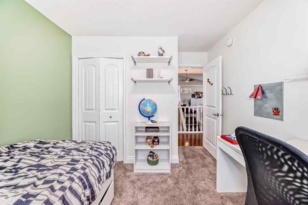 MLS® A2243783 - 8 West Park Place  in West Valley Cochrane, Residential