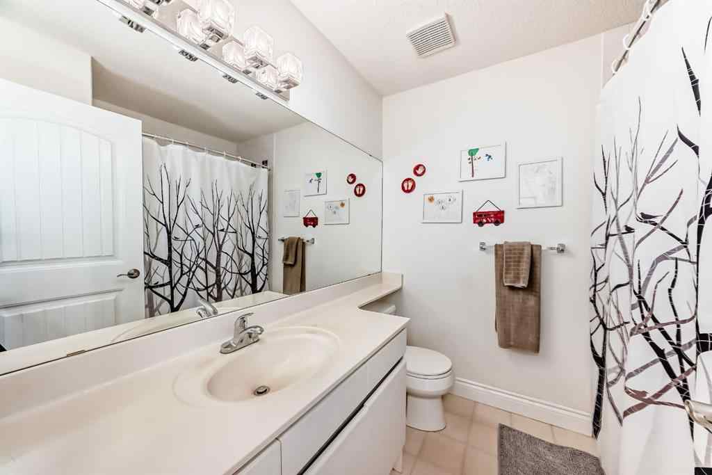 MLS® A2243783 - 8 West Park Place  in West Valley Cochrane, Residential