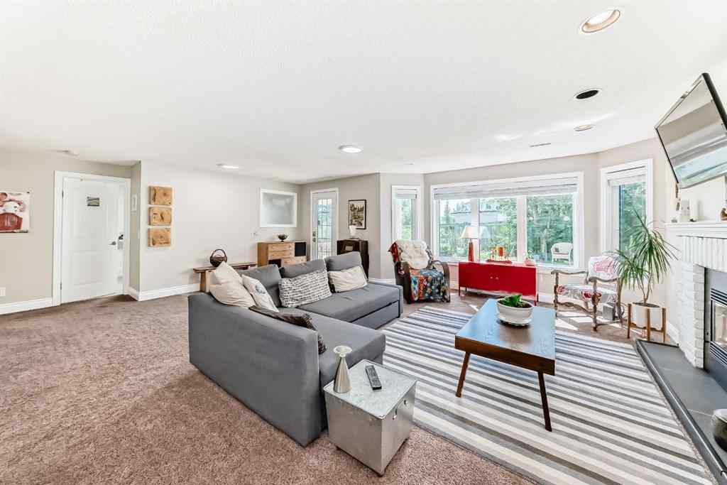 MLS® A2243783 - 8 West Park Place  in West Valley Cochrane, Residential