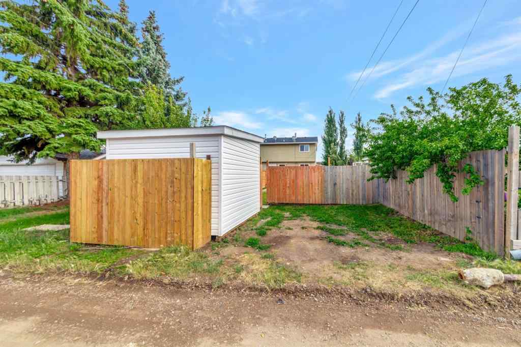 MLS® A2243787 - 5632 42 Street  in Southridge Lloydminster, Residential