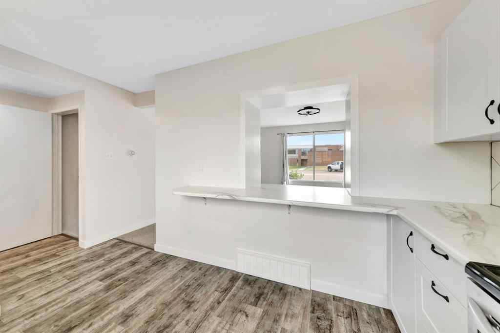 MLS® A2243787 - 5632 42 Street  in Southridge Lloydminster, Residential