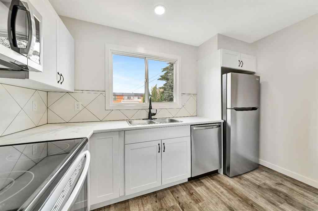 MLS® A2243787 - 5632 42 Street  in Southridge Lloydminster, Residential
