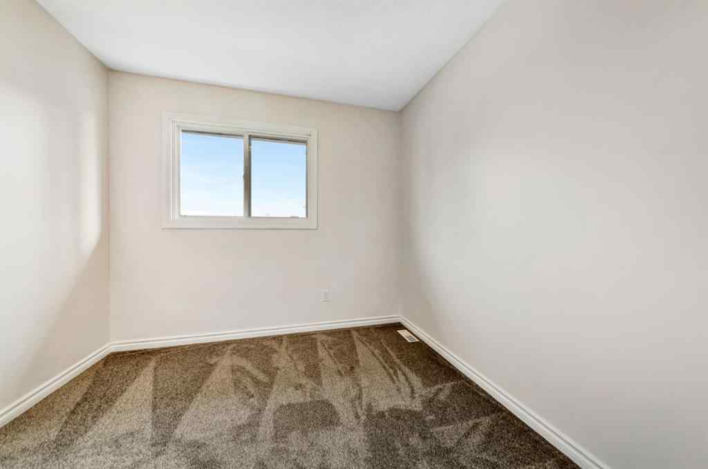 MLS® A2243787 - 5632 42 Street  in Southridge Lloydminster, Residential