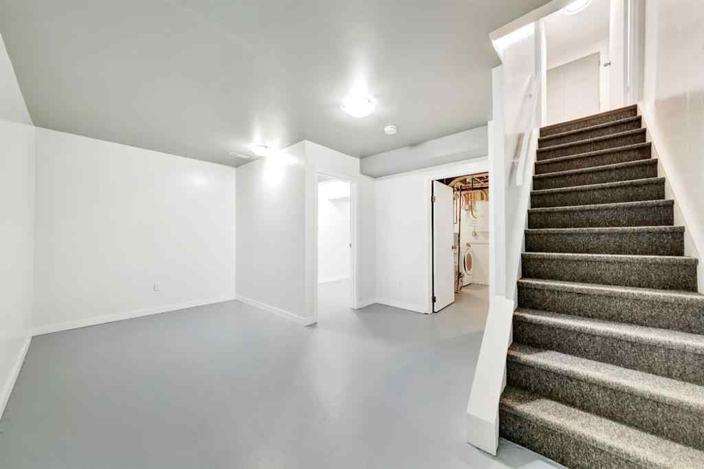MLS® A2243787 - 5632 42 Street  in Southridge Lloydminster, Residential