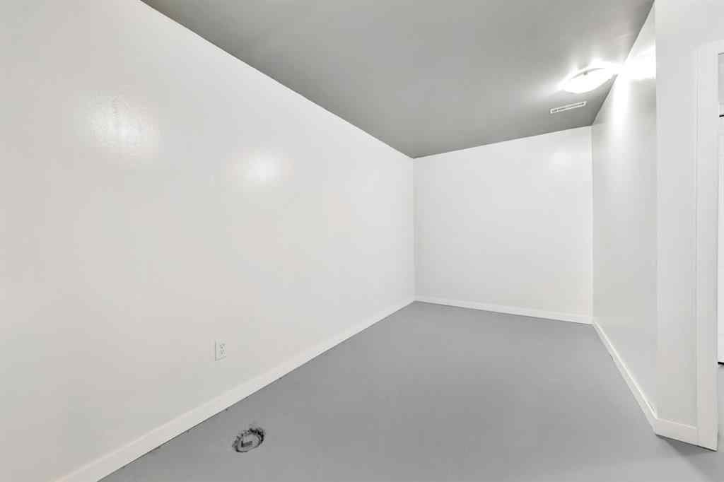 MLS® A2243787 - 5632 42 Street  in Southridge Lloydminster, Residential