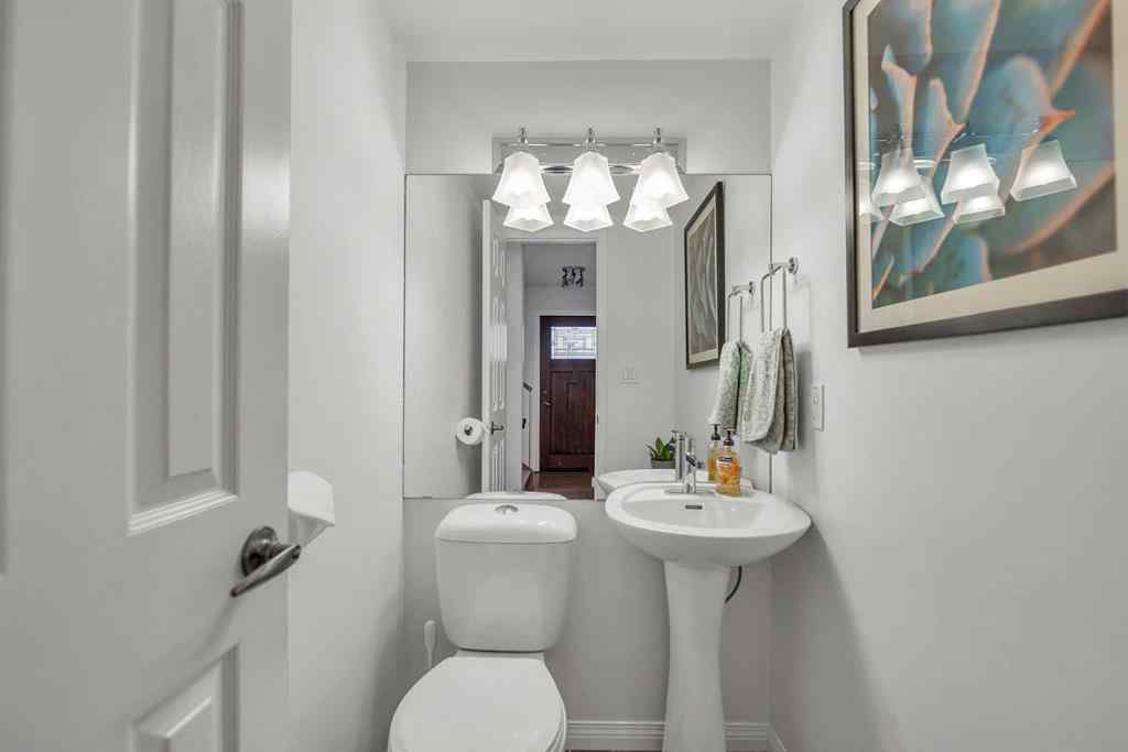MLS® A2243788 - 1629 29 Avenue SW in South Calgary Calgary, Residential