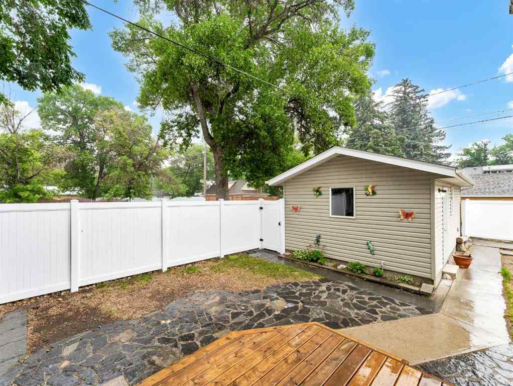 MLS® A2243790 - 169 5 Street SE in SE Hill Medicine Hat, Residential