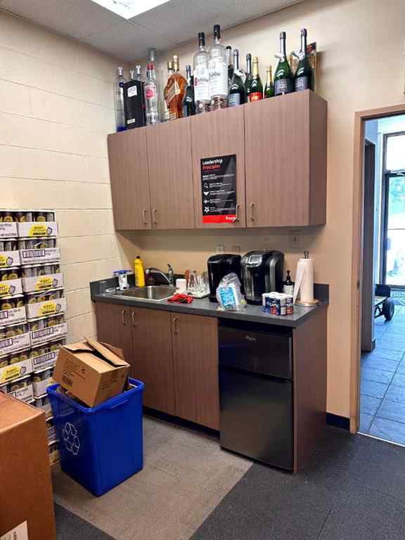MLS® A2243794 - 534 42 Avenue SE in Manchester Industrial Calgary, Commercial