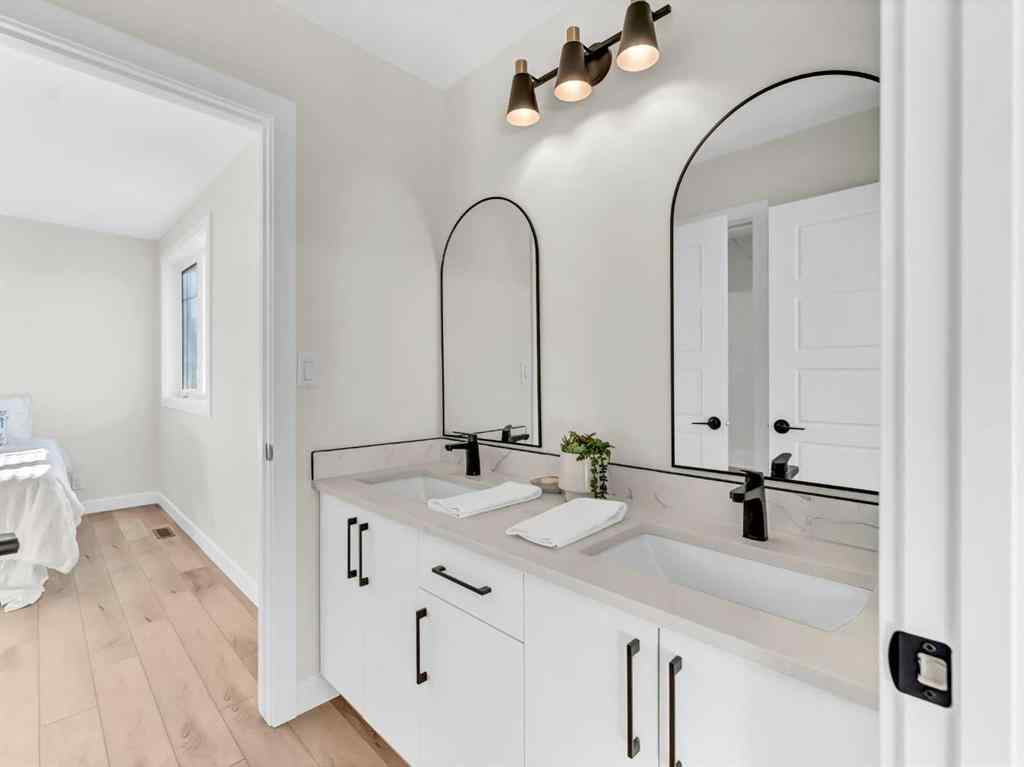 MLS® A2243812 - 32 Somerside Way SE in Southland Medicine Hat, Residential