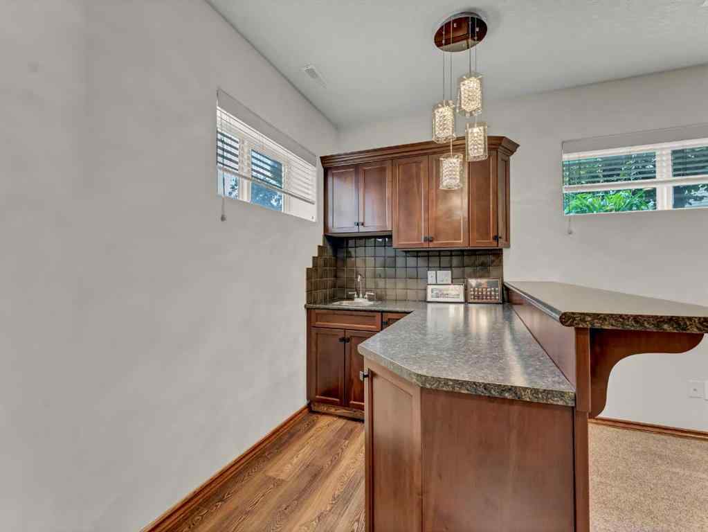 MLS® A2243814 - 247 Sierra Road SW in SW Southridge Medicine Hat, Residential