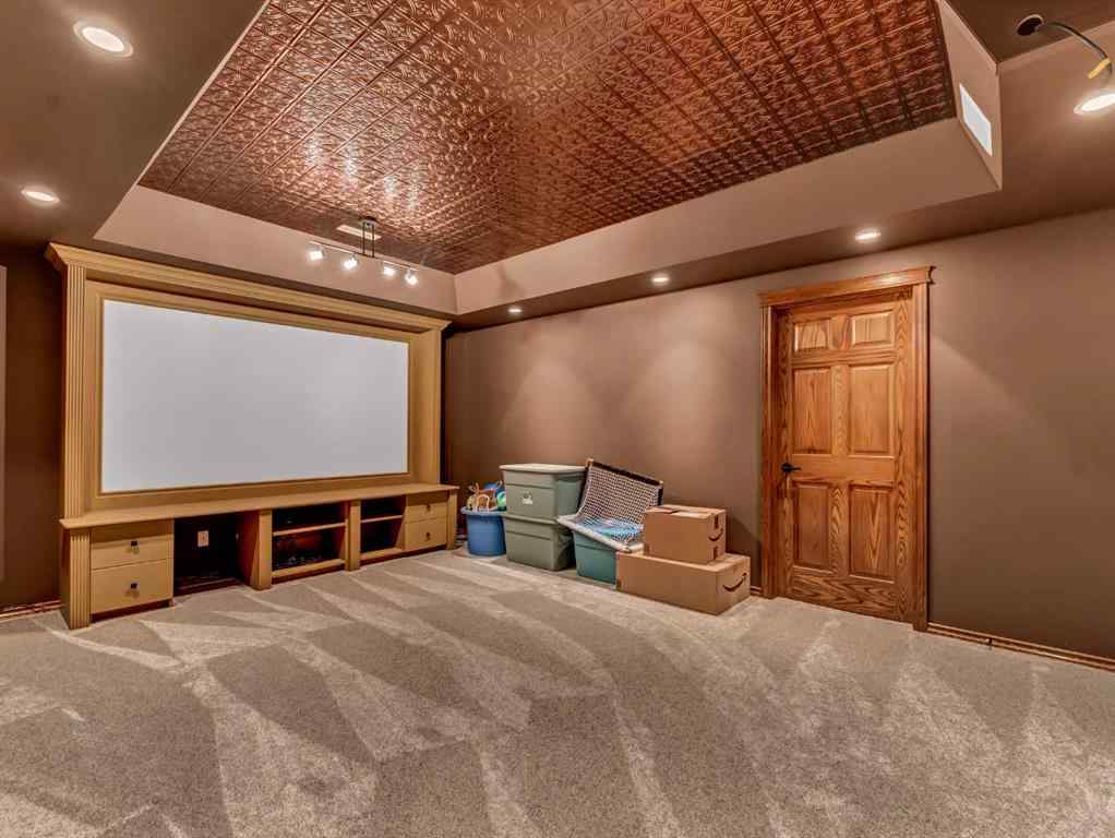 MLS® A2243814 - 247 Sierra Road SW in SW Southridge Medicine Hat, Residential