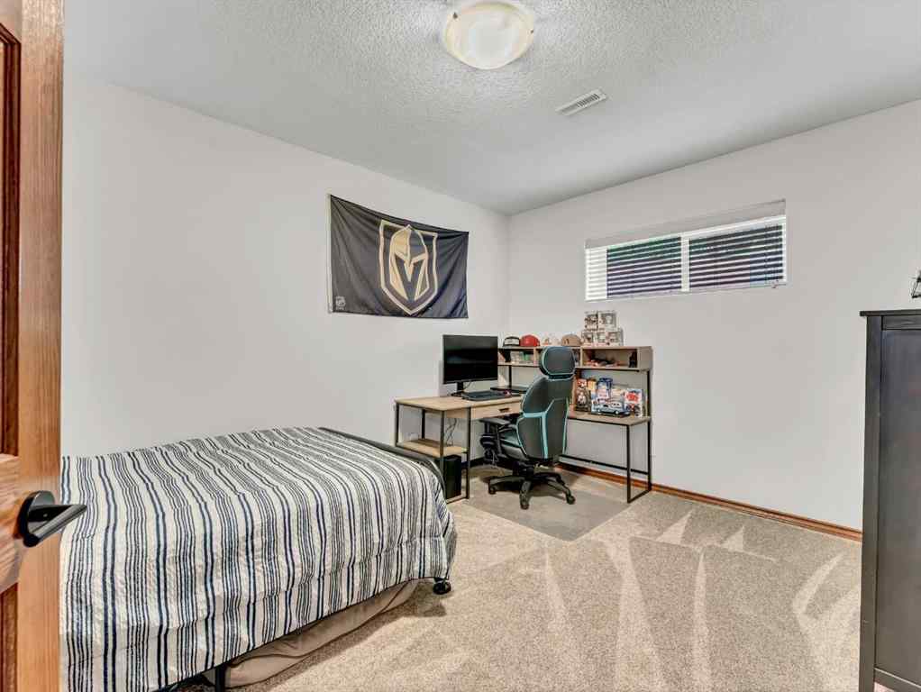 MLS® A2243814 - 247 Sierra Road SW in SW Southridge Medicine Hat, Residential