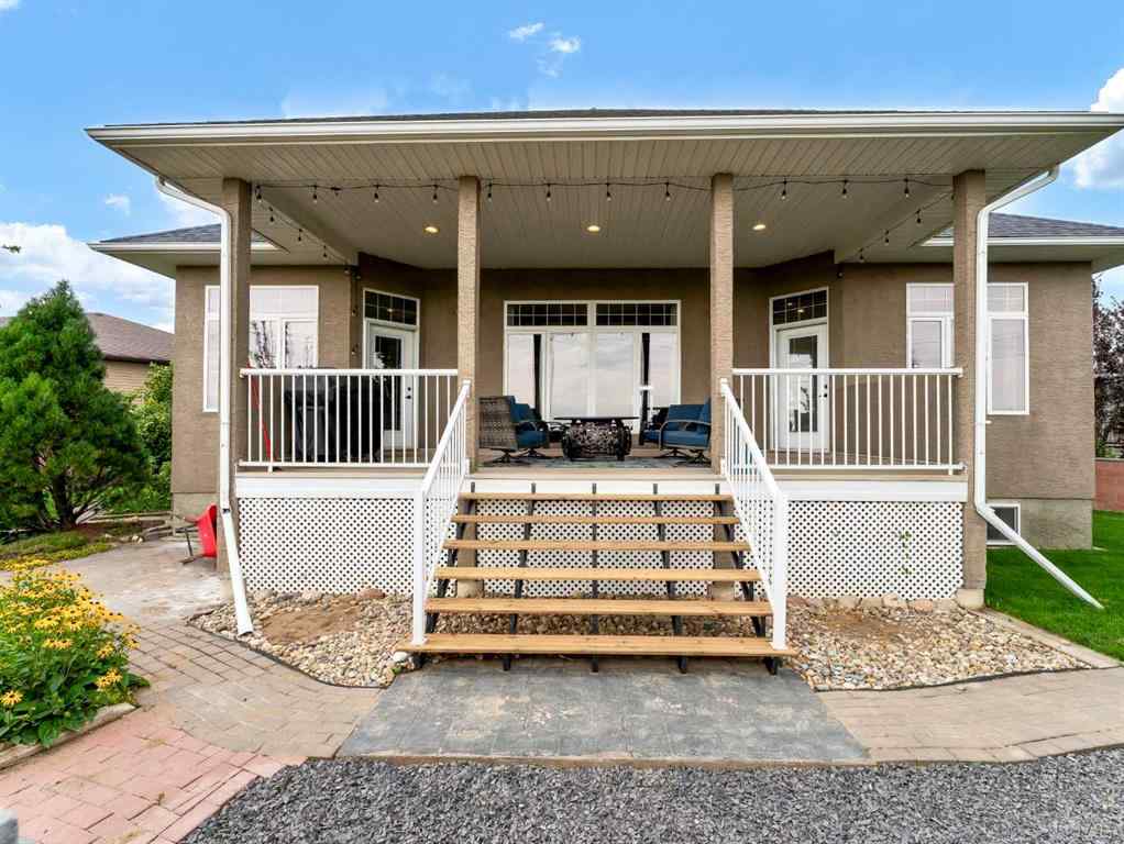 MLS® A2243814 - 247 Sierra Road SW in SW Southridge Medicine Hat, Residential