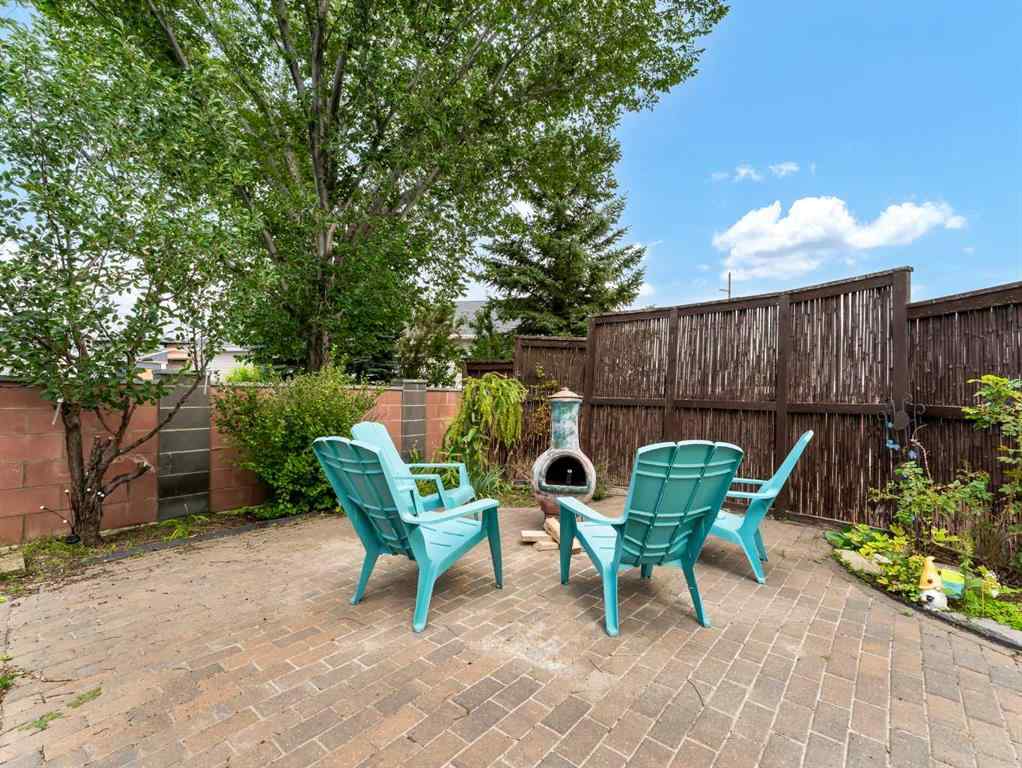 MLS® A2243814 - 247 Sierra Road SW in SW Southridge Medicine Hat, Residential