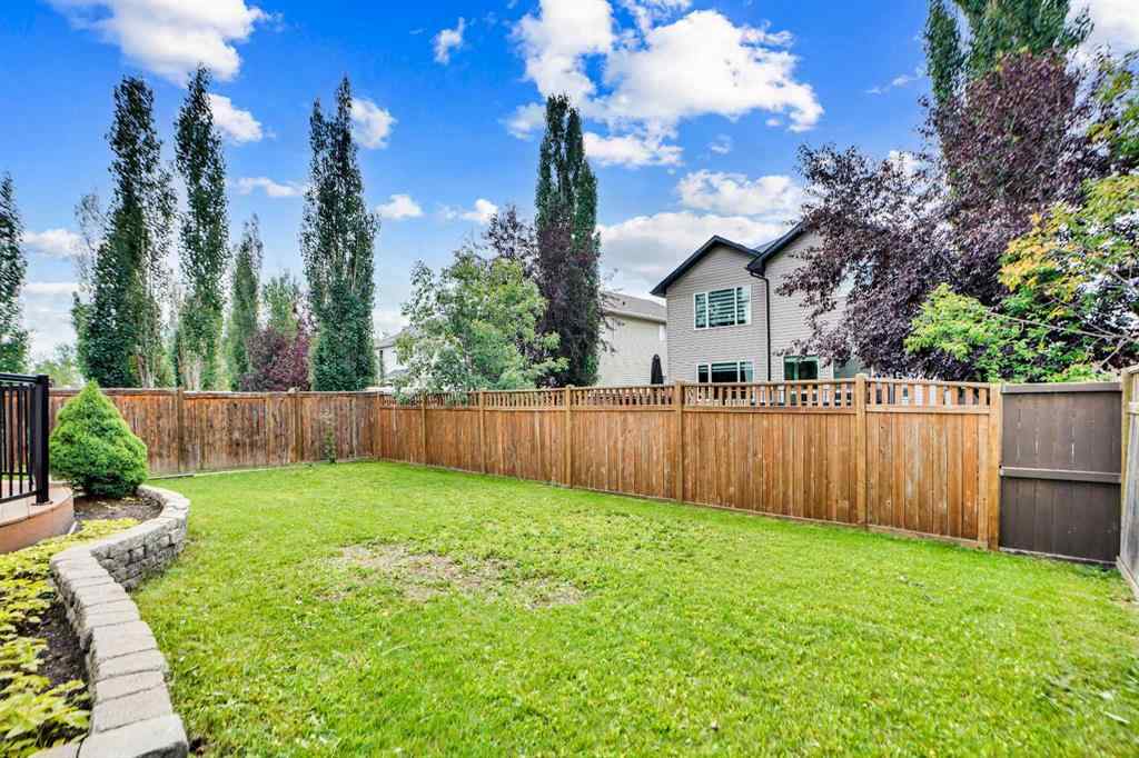 MLS® A2243816 - 216 West Lakeview Circle  in Lakeview Landing Chestermere, Residential