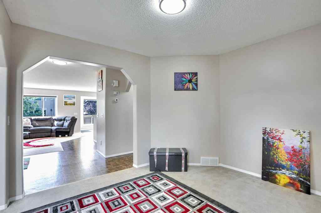 MLS® A2243816 - 216 West Lakeview Circle  in Lakeview Landing Chestermere, Residential