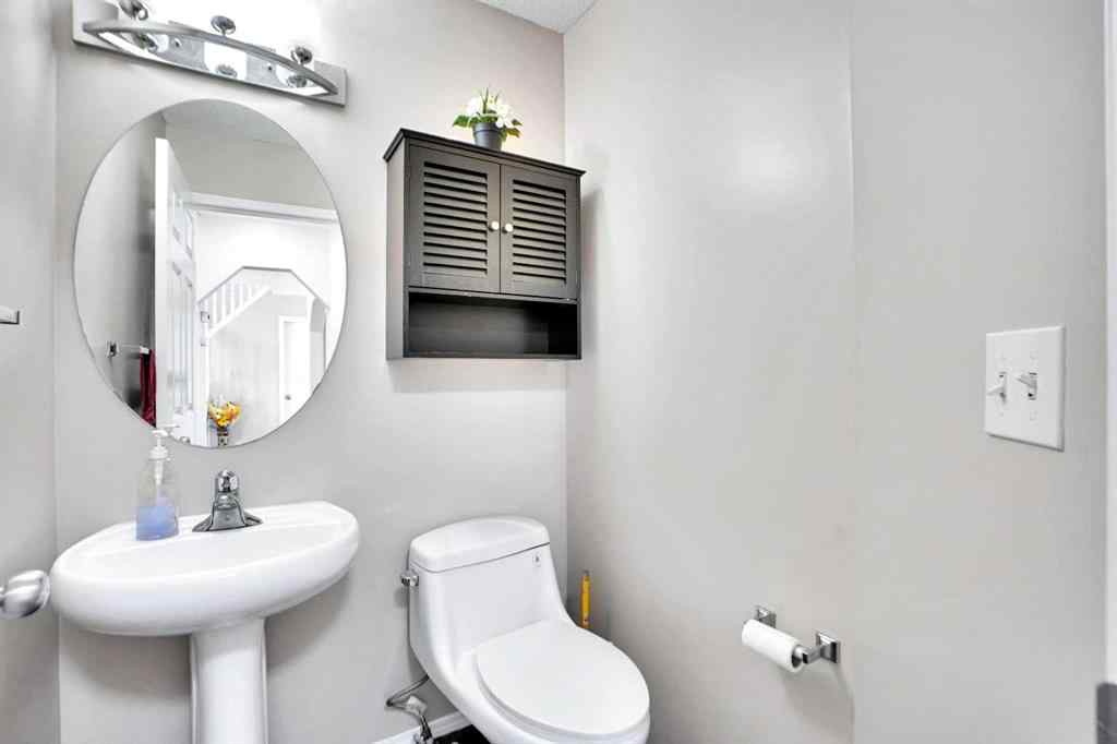 MLS® A2243816 - 216 West Lakeview Circle  in Lakeview Landing Chestermere, Residential