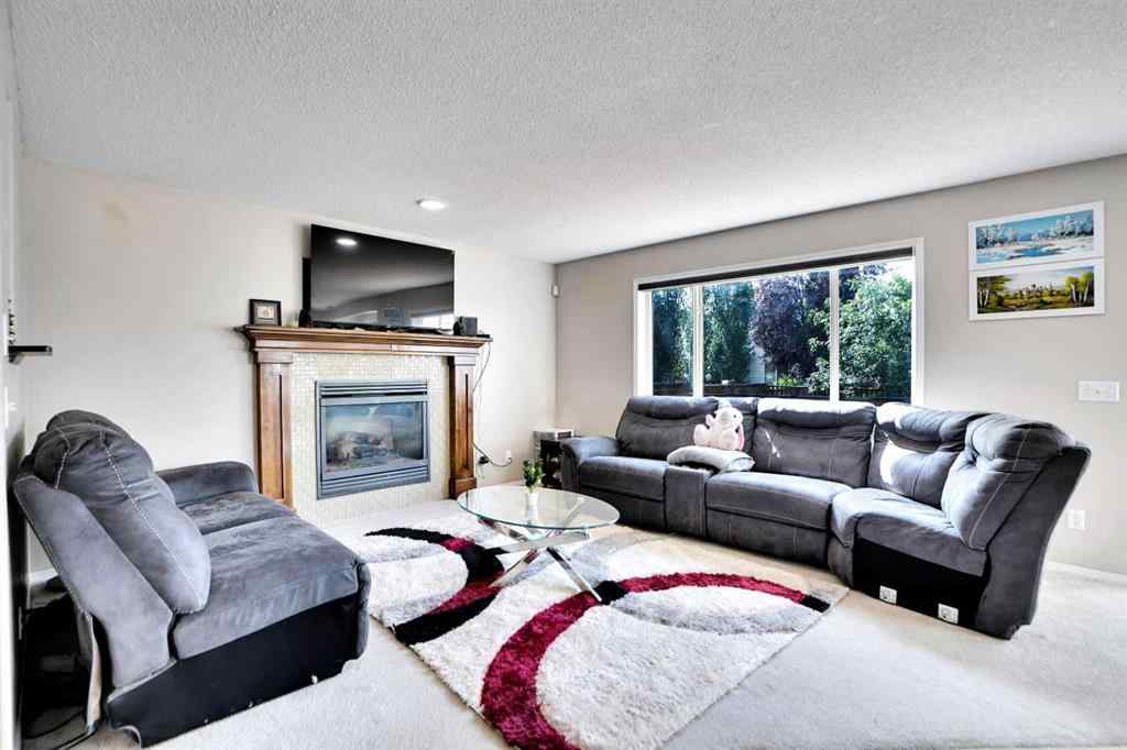 MLS® A2243816 - 216 West Lakeview Circle  in Lakeview Landing Chestermere, Residential