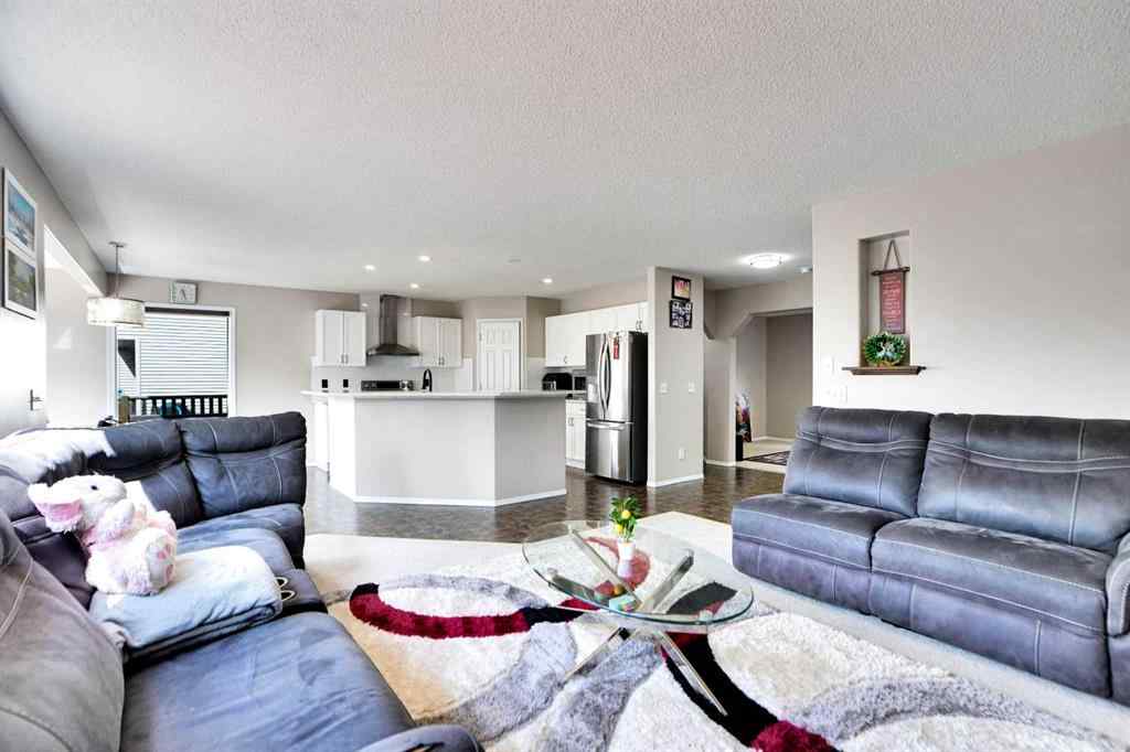 MLS® A2243816 - 216 West Lakeview Circle  in Lakeview Landing Chestermere, Residential