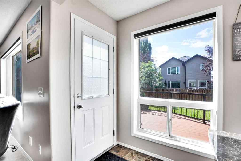 MLS® A2243816 - 216 West Lakeview Circle  in Lakeview Landing Chestermere, Residential